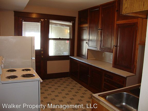 3rd image of 714 McKinley St APT 2