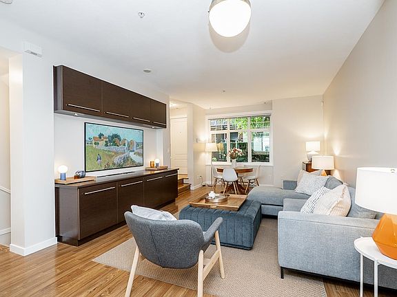 4th image of 3826 Welwyn St