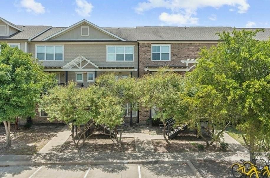1st image of 1725 Harvey Mitchell Pkwy S APT 1615