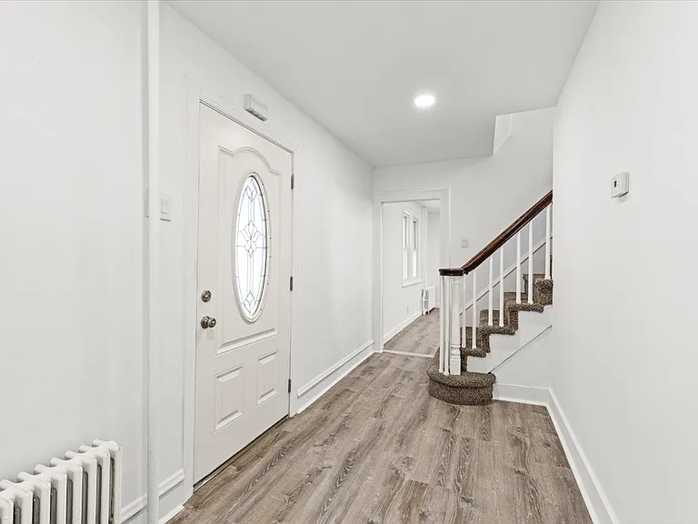 402 River St — Photo 3