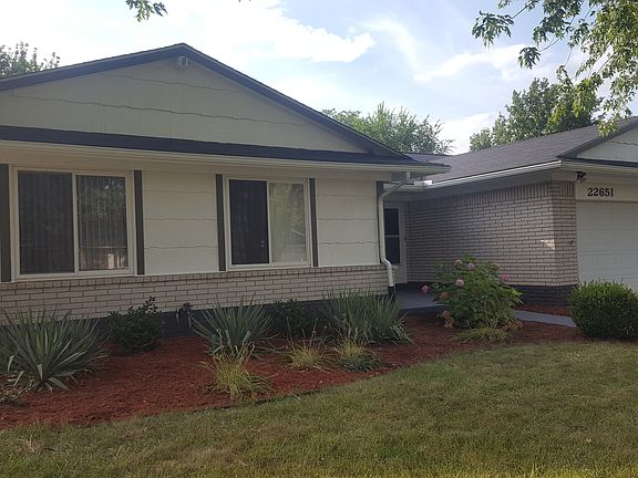 Neatly landscaped in front