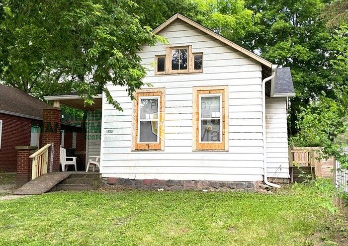 1st image of 1122 N Dearborn St Unit A
