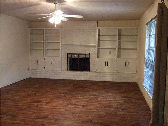 4th image of 10015 Woodland Village Dr