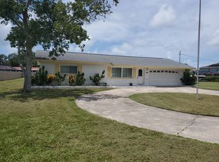 8990 131st St, Seminole, FL 33776
