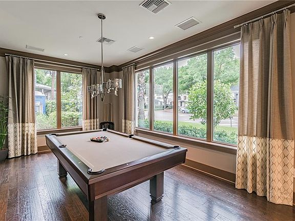 4th image of 146 4th Ave NE Unit 303
