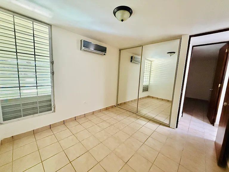 140 Calle Azucena — Photo 12