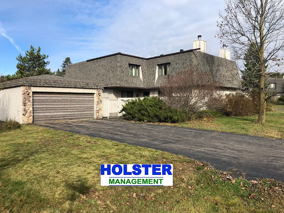 4PLEX-1919 Carol Dr