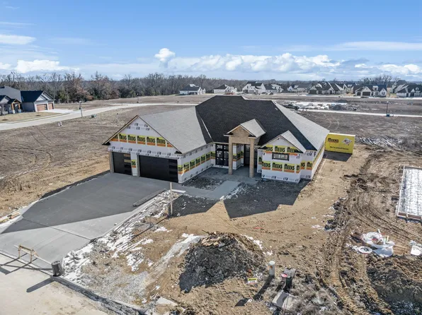 6512 Portcrawl Dr, Columbia, MO 65201