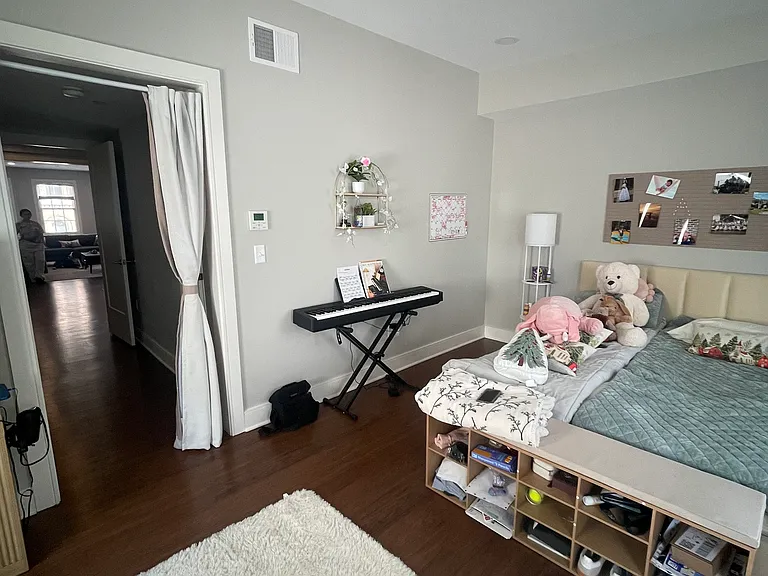 386A Harvard St — Photo 14