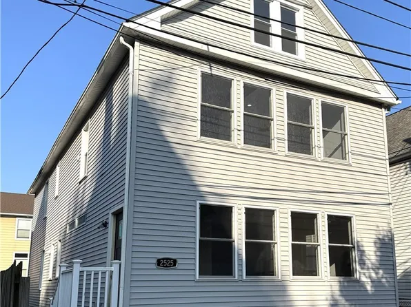 2525 Thurman Ave, Cleveland, OH 44113
