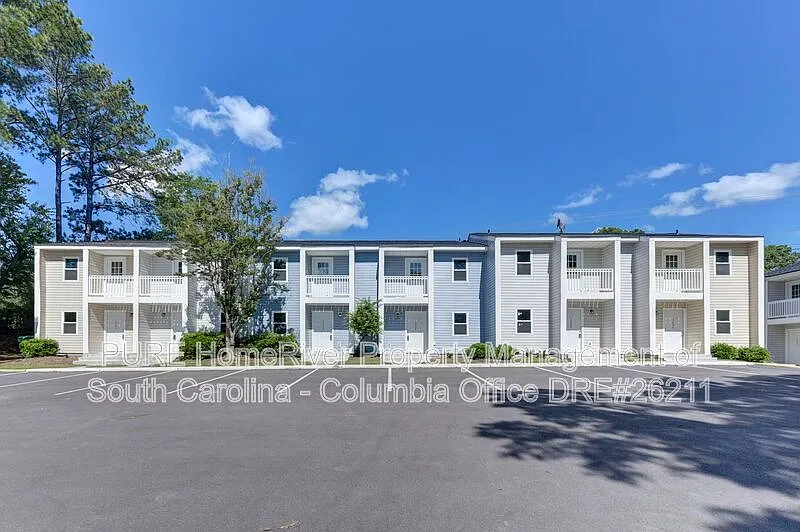 3 bed, 2.0 bath, 1360 sqft, $1,395 — Photo 1