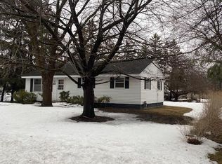 9480 Quaker Ln N, Maple Grove, MN 55369