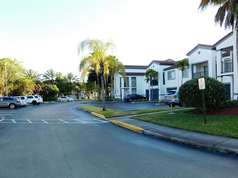 1st image of 4580 NW 107th Ave APT 204