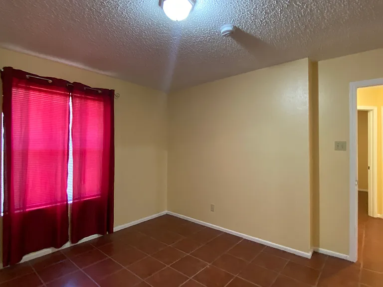 1801 Denmark Ln — Photo 13