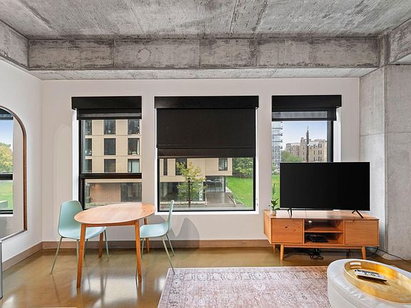 4th image of 728 3rd St N Unit 201