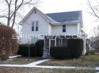 963 13th St, Marion, IA 52302