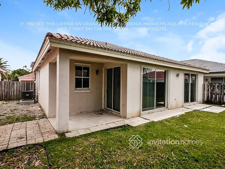 8013 NW 198th St — Photo 16