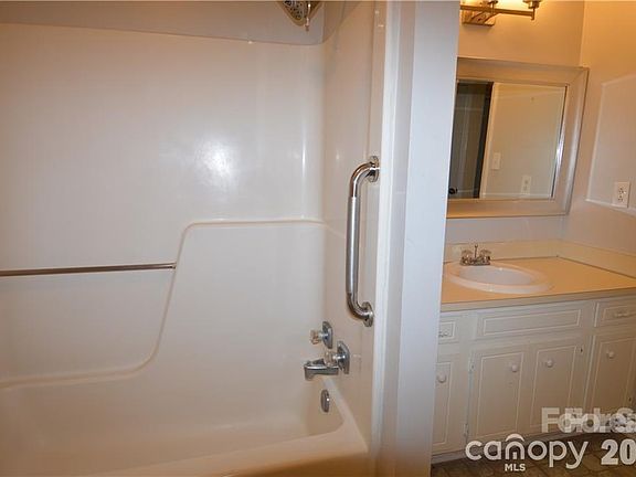 4th image of 11701 Shandon Cir