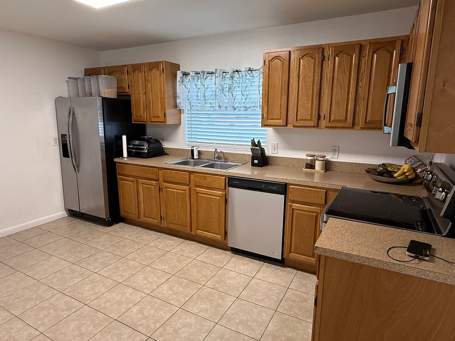 3 bed, 1431 sqft, $2,000 — Photo 4