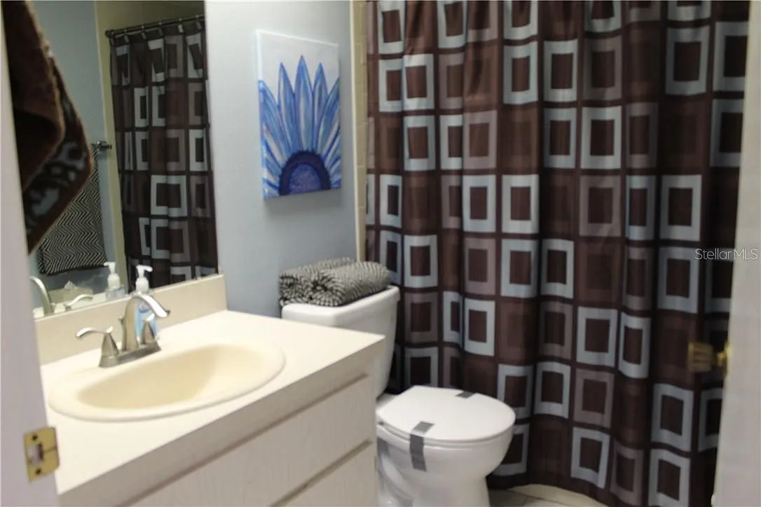 2 bed, 2.0 bath, 1114 sqft, $1,550 — Photo 2