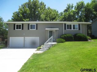 13731 Jefferson Cir, Omaha, NE 68137