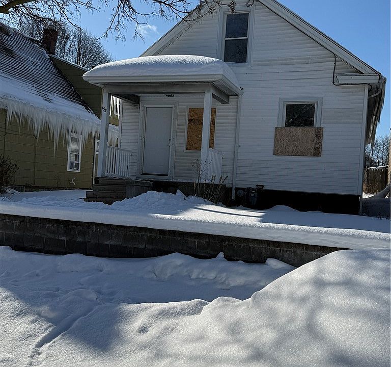 1st image of 195 5th St