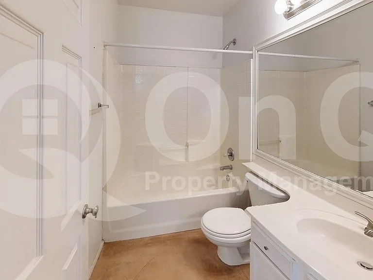 19611 N 33rd St — Photo 18