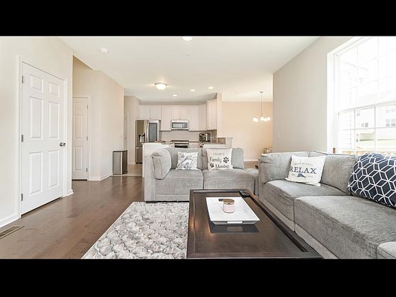 5th image of 4314 Beech Dr #4314