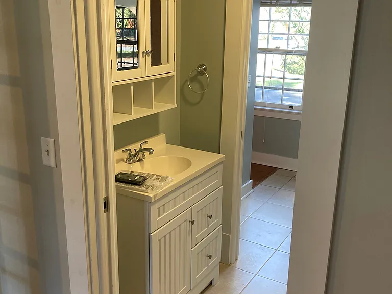 271 Cazenovia St #5 — Photo 12