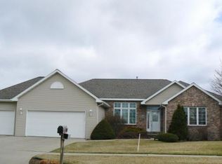 1873 Horseshoe Ln, De Pere, WI 54115