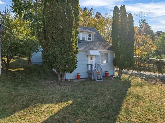 4th image of 144 N Madison Street