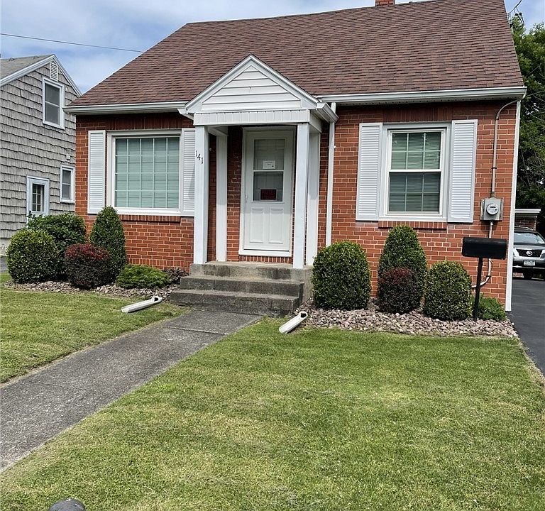 1st image of 141 E Luddington St