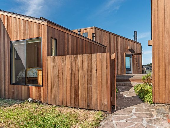 4th image of 39153 Curlew Reach