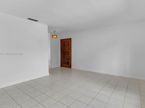 5th image of 12480 SW 9th St