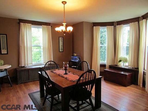 4th image of 301 Ida St