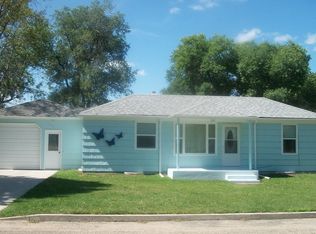 515 5th St NW, Edgeley, ND 58433