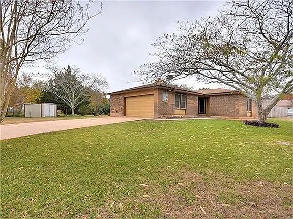 2nd image of 1402 Cedar Park Dr