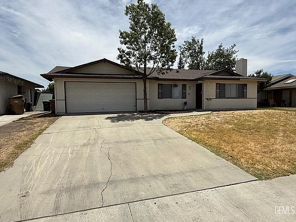 2nd image of 5613 Briarwood Ln