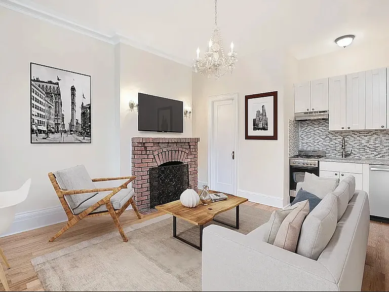 69 Macdougal St #3R — Photo 6
