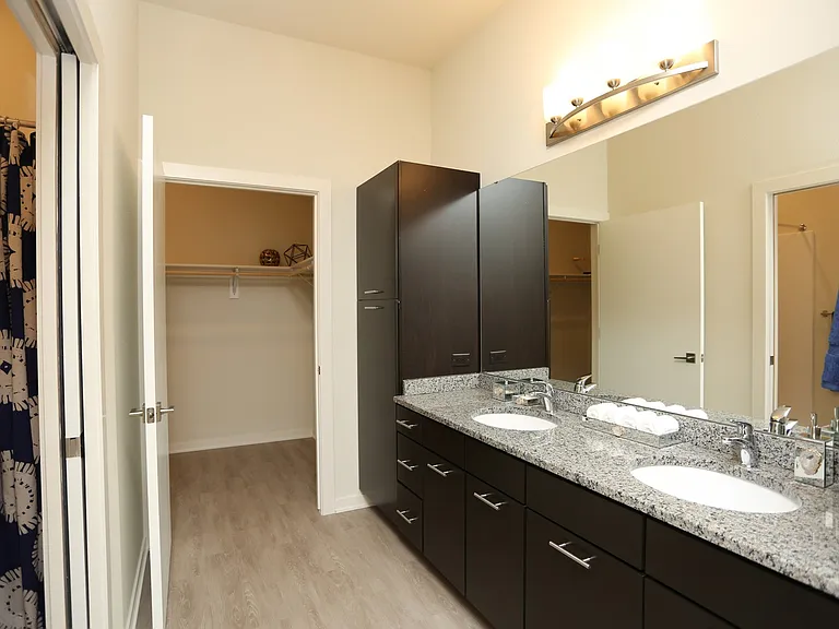 Greenbelt Apartments — Photo 17