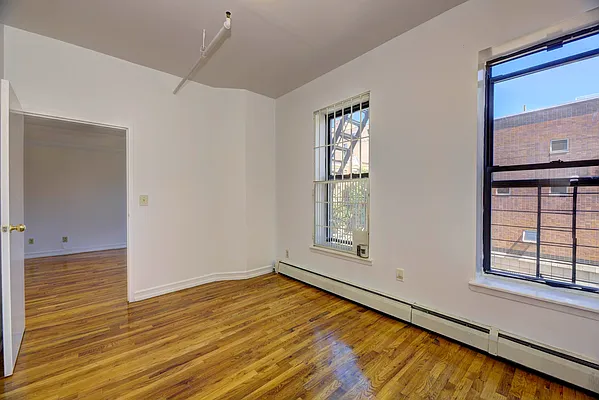 Rented by REAL New York | media 15