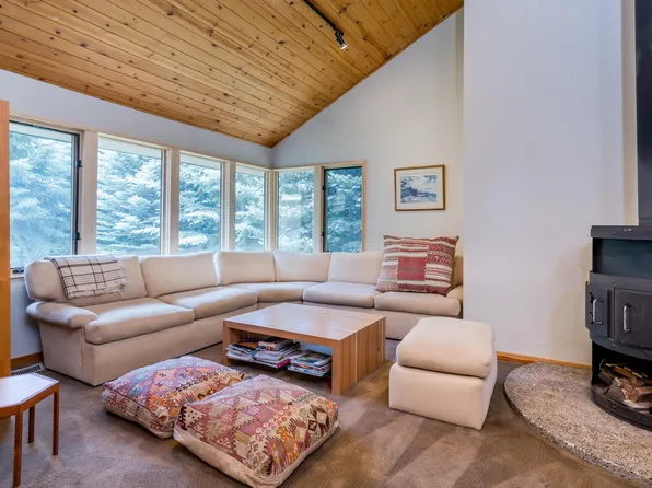 109 Willoway Rd, Hailey, ID 83333