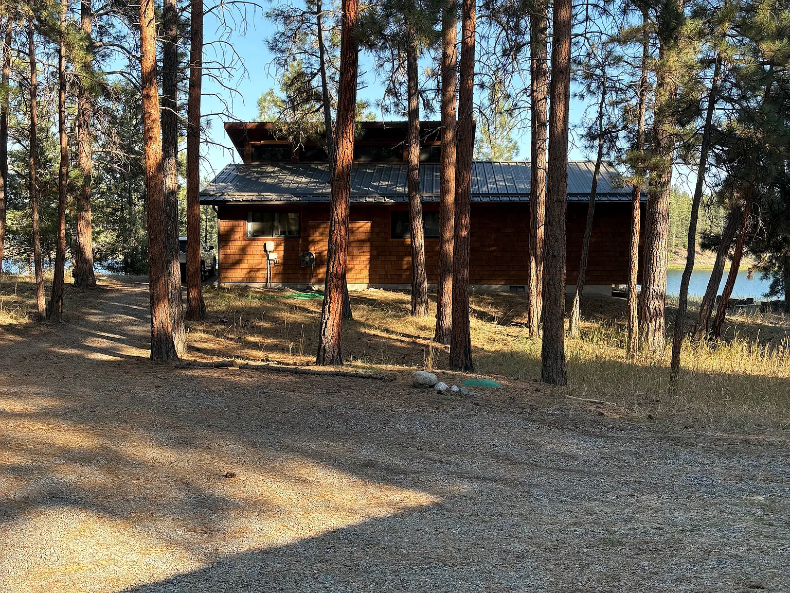 3 bed, 1000 sqft, $1,200 — Photo 3