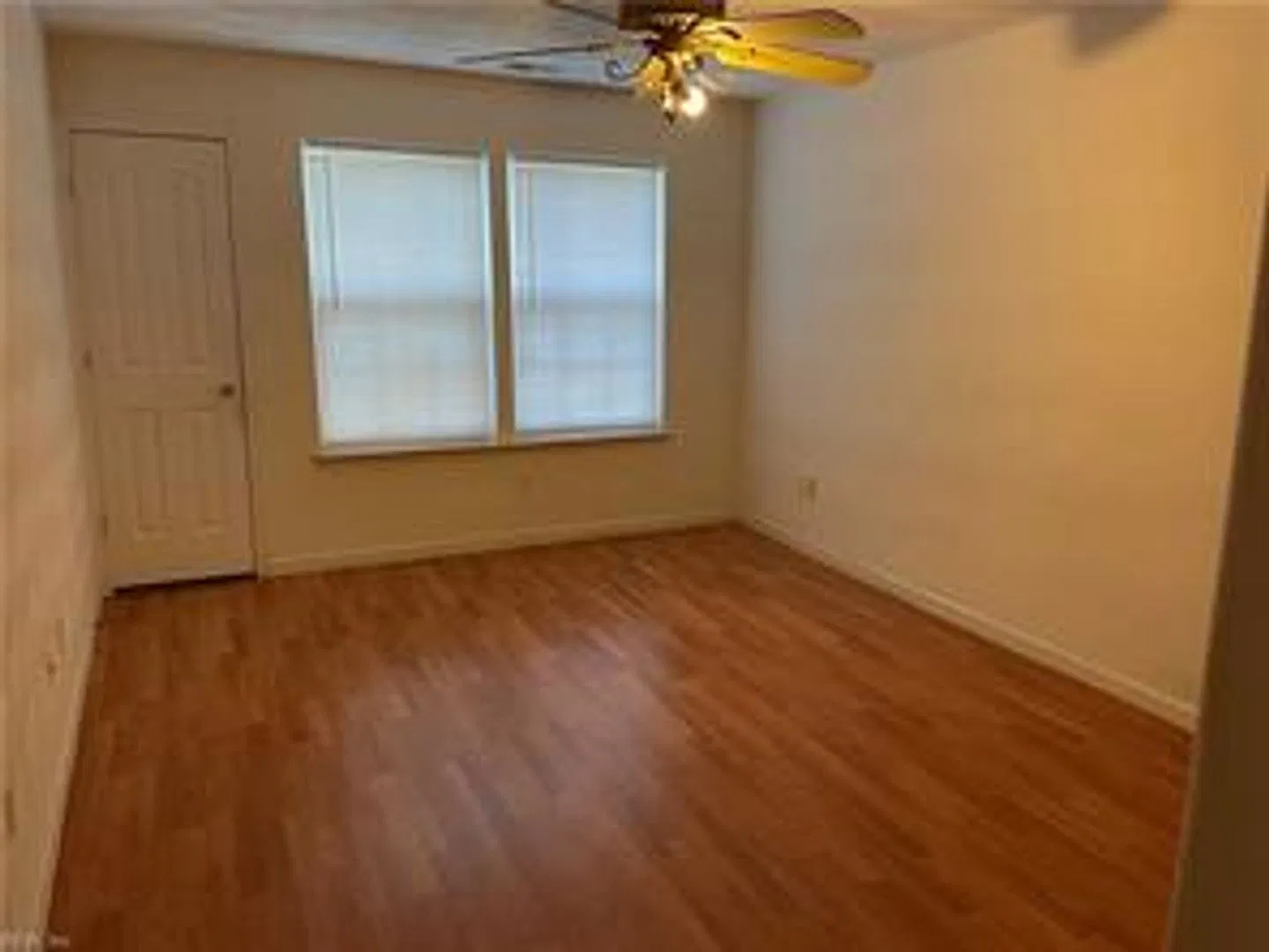 2 bed, 2.5 bath, 1729 sqft, $2,000 — Photo 4
