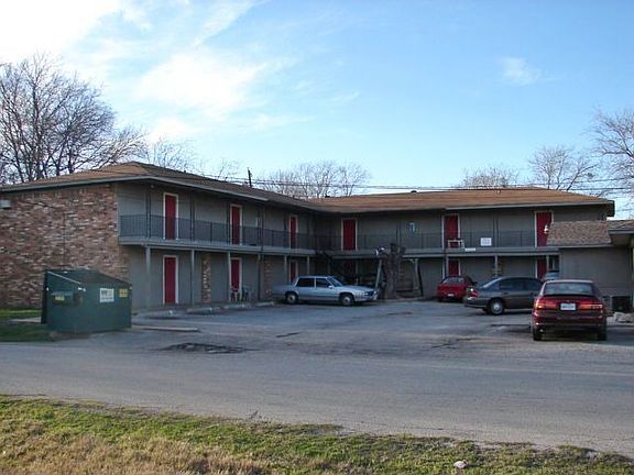 2nd image of 1400 Woodbine St #16