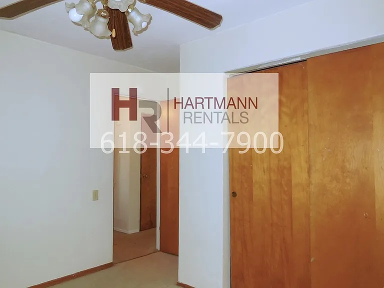 63-65 Mary Jo Dr — Photo 8
