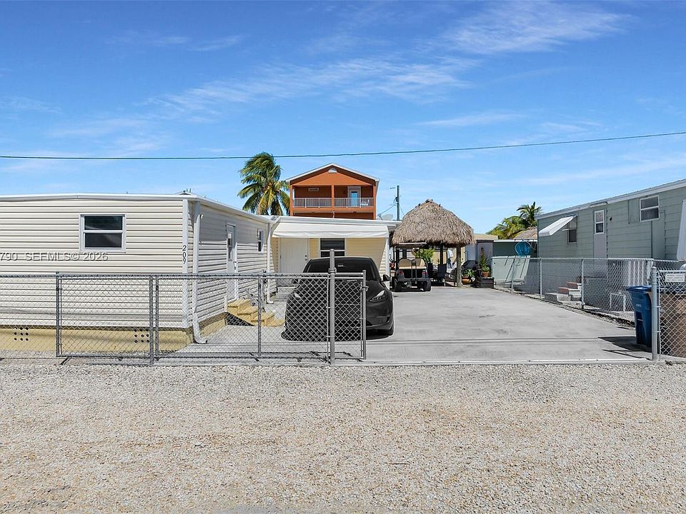 1st image of 209 Buttonwood Ave