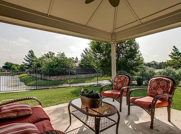 2nd image of 3321 Rolling Meadows Dr