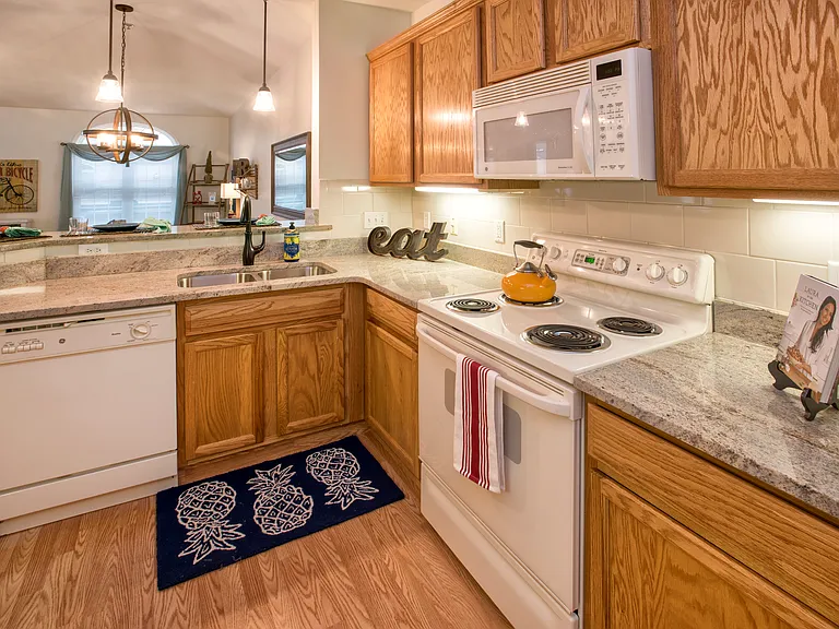 Westmount Apartments — Photo 16