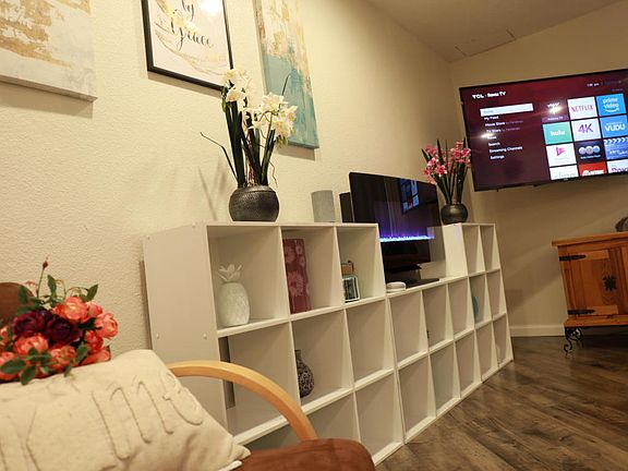 5th image of 3835 Montgomery Blvd NE APT 607